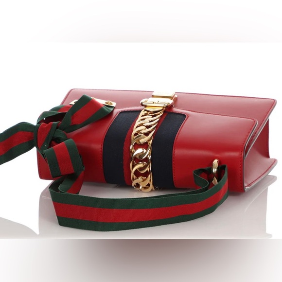 Gucci Red Leather Sylvie Shoulder Bag ✨LIKE NEW✨ - Picture 4 of 16